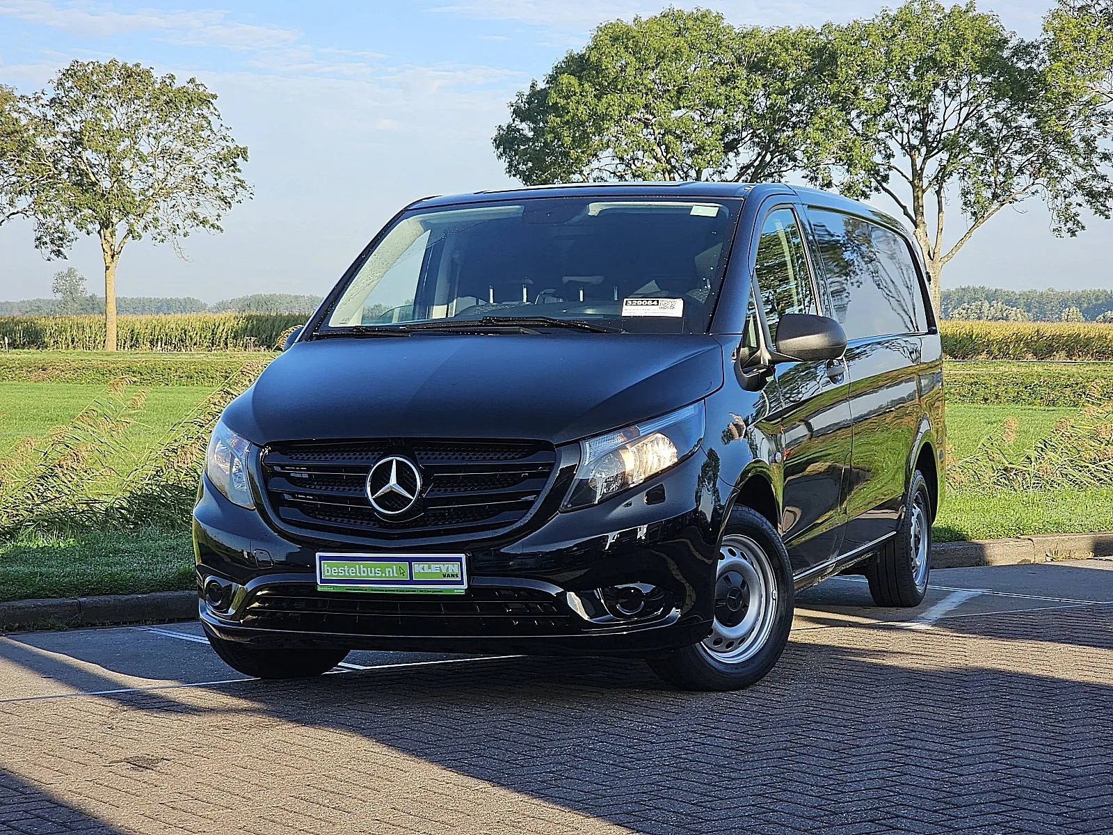 Mercedes-Benz Vito (2024) — foto 1