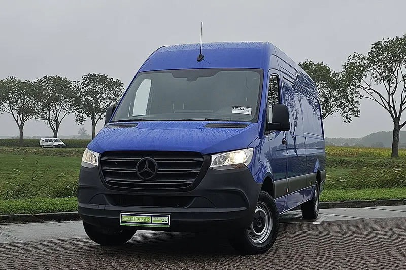 Mercedes-Benz Sprinter (2024)