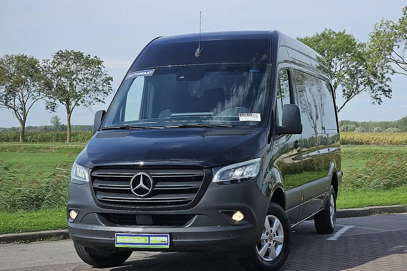 Mercedes-Benz Sprinter (2024)