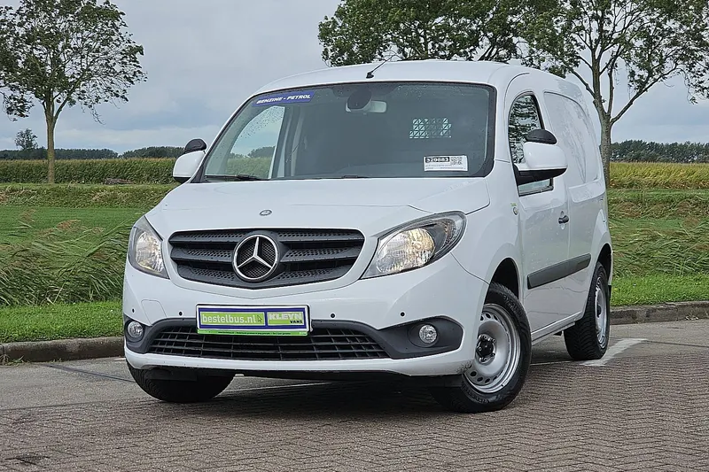 Mercedes-Benz T (2018)