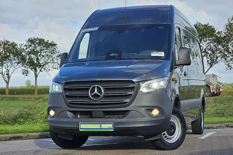 Mercedes-Benz Sprinter (2024)