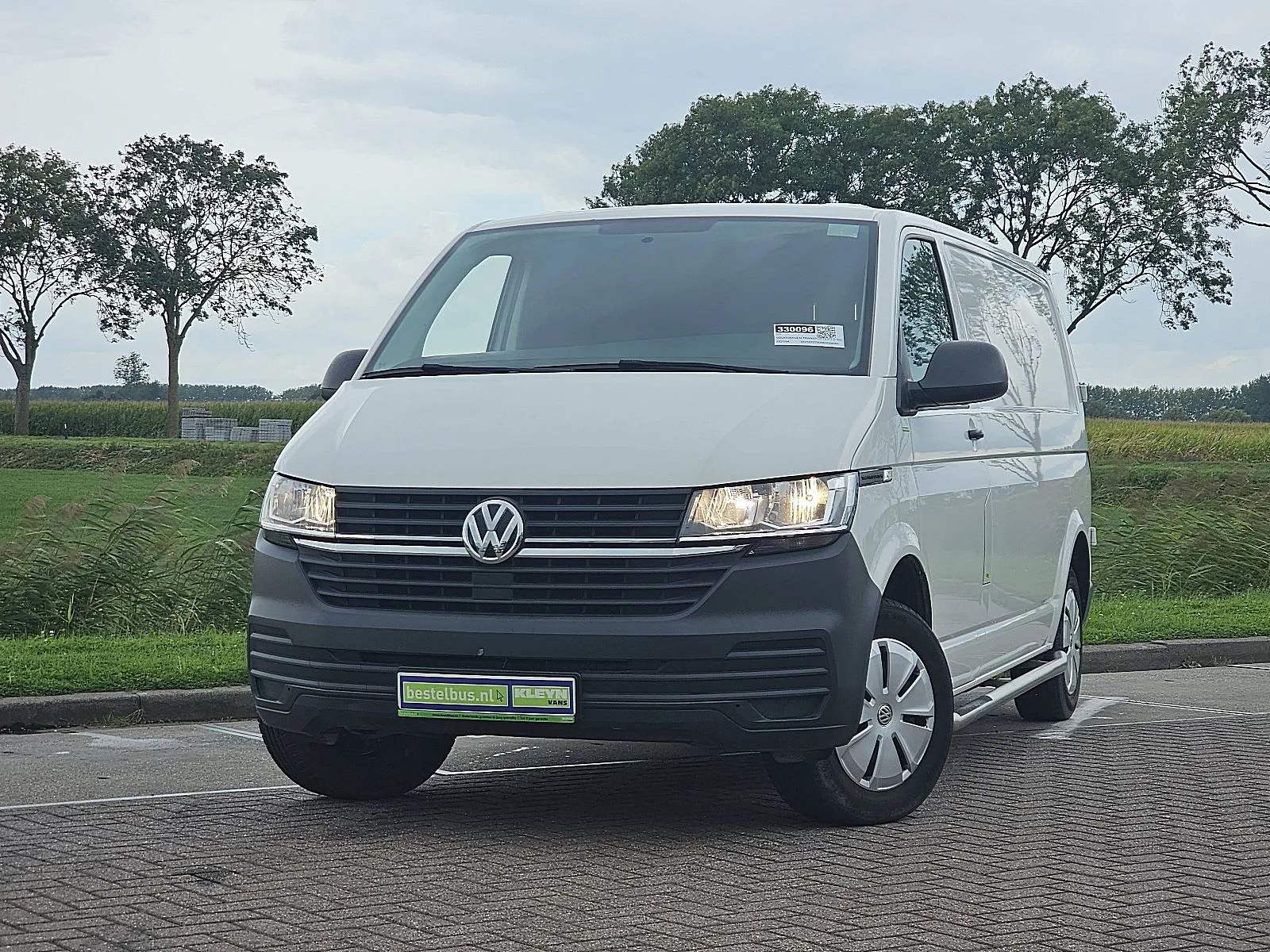 Volkswagen Transporter (2021) — foto 1