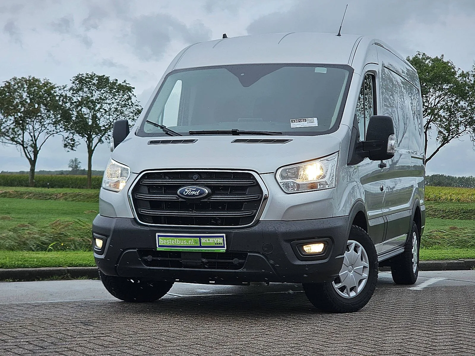 Ford Transit (2020) — foto 1