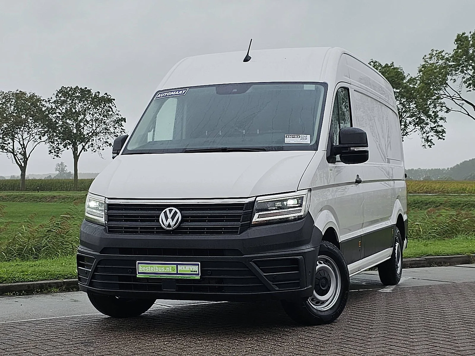 Volkswagen Crafter (2023) — foto 1