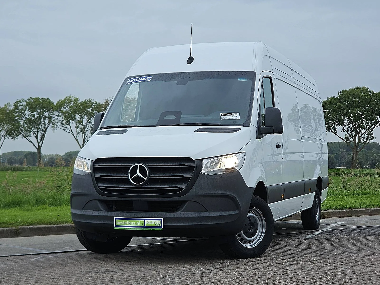 Mercedes-Benz Sprinter (2024) — foto 1