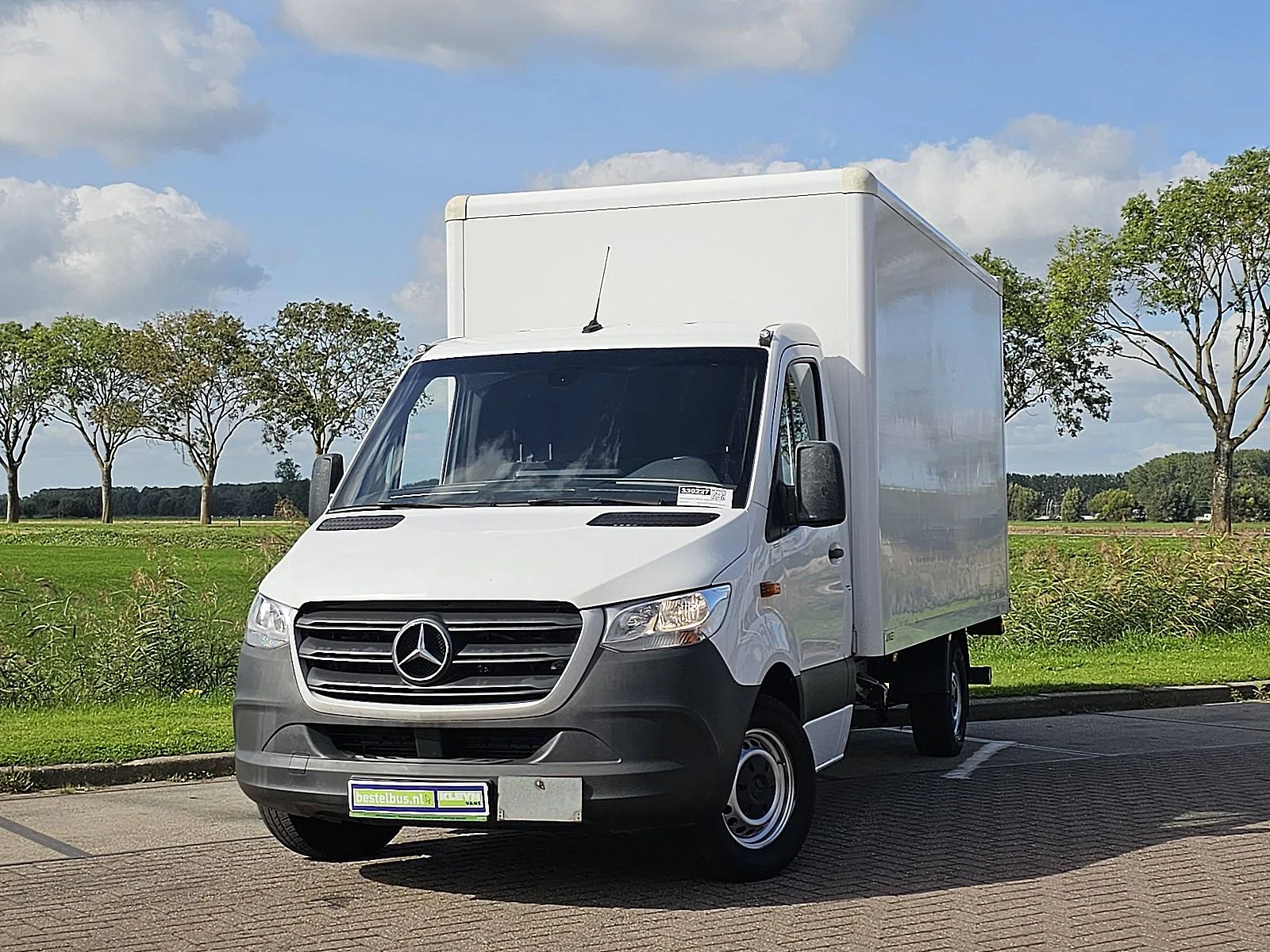 Mercedes-Benz Sprinter (2022) — foto 1