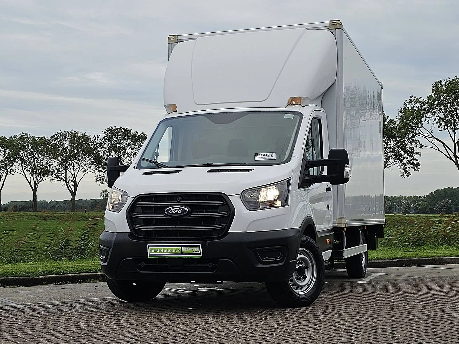 Ford Transit (2022) — foto 1
