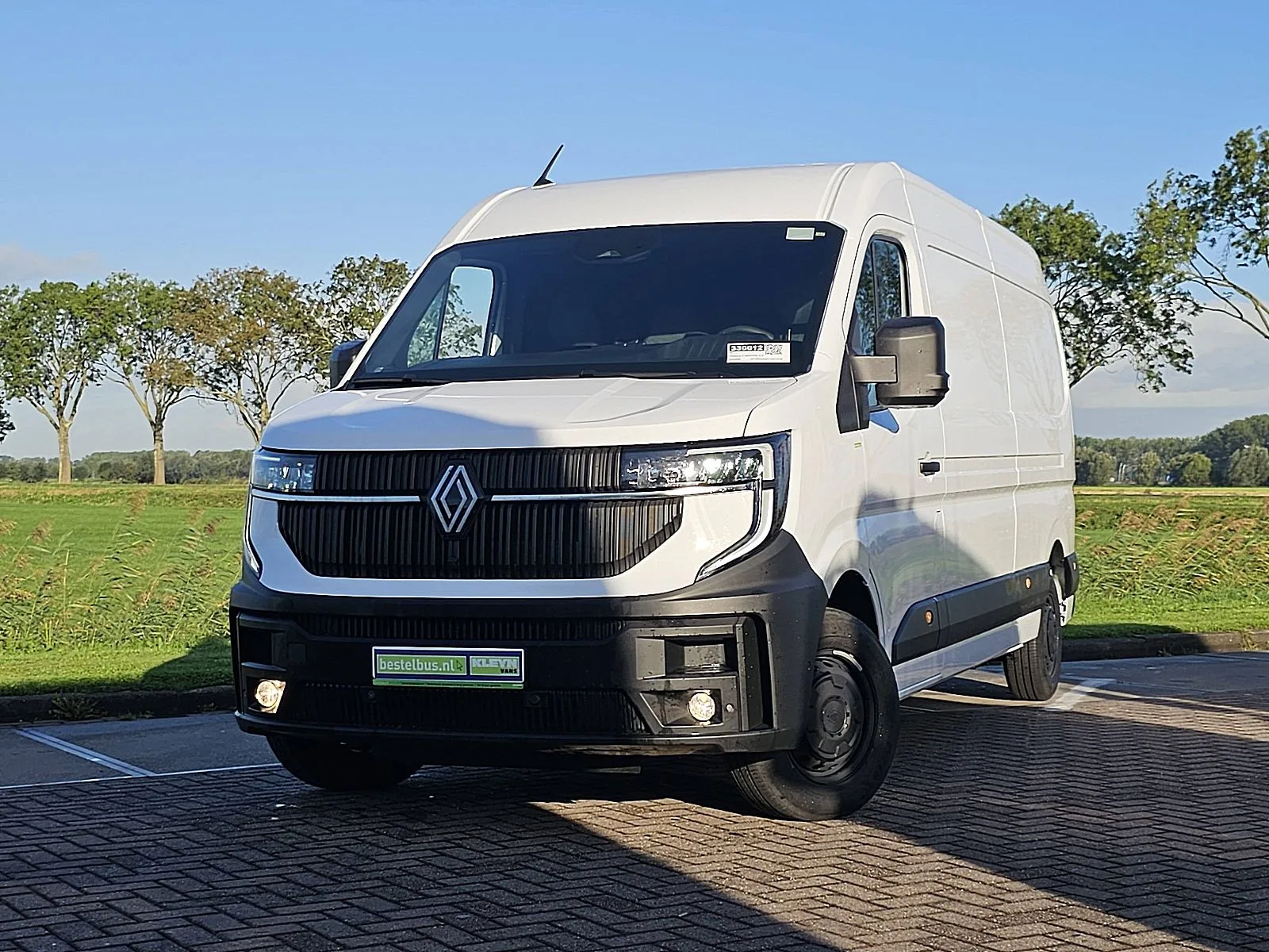 Renault Master (2024) — foto 1