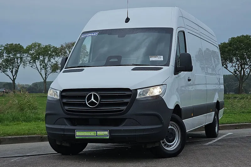 Mercedes-Benz Sprinter (2024)