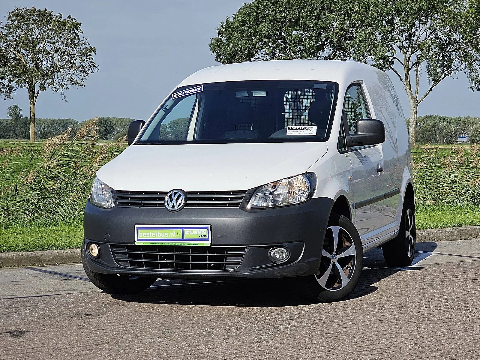 Volkswagen Caddy (2011) — foto 1