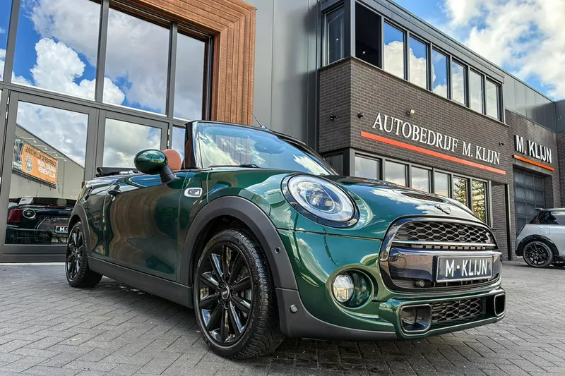 MINI Cabrio (2017)