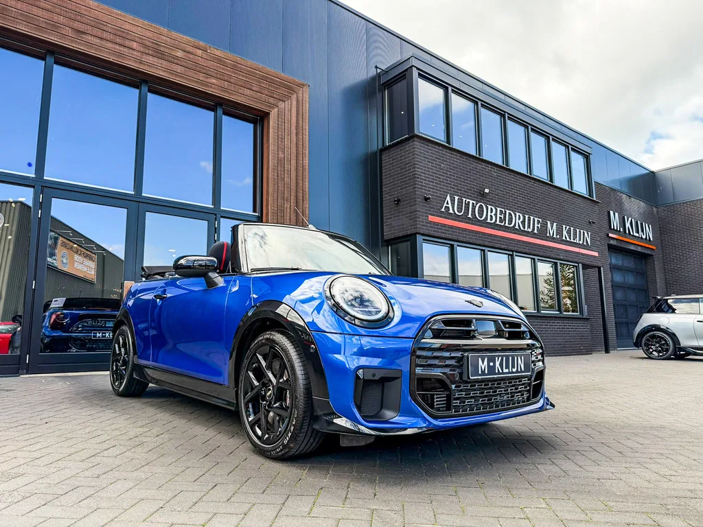 MINI Cabrio (2025) — foto 1