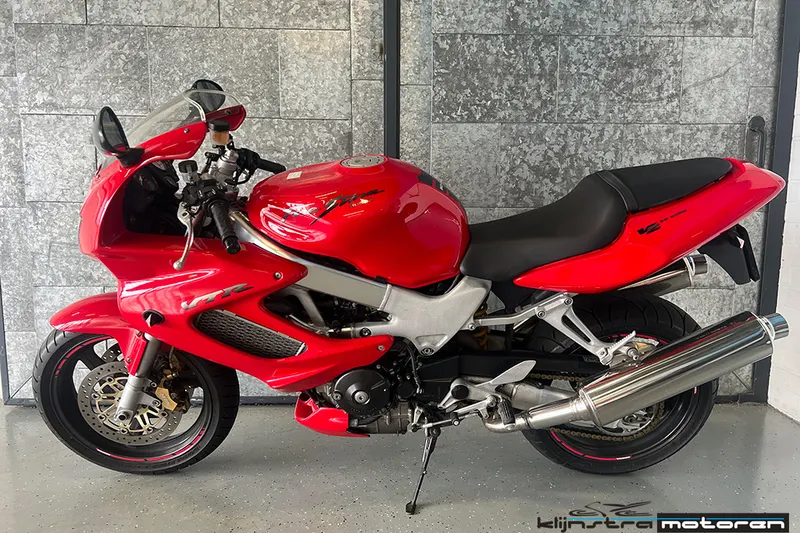 Honda VTR 1000 F Firestorm (1999)