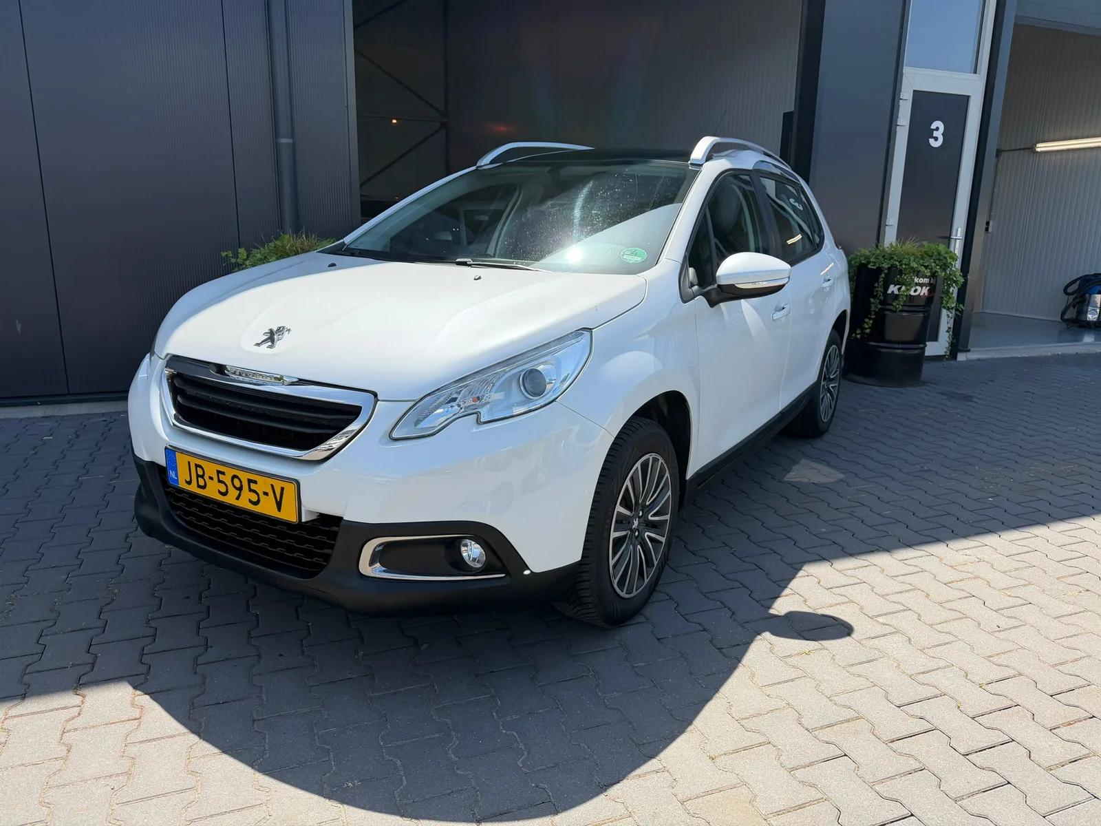 Peugeot 2008 (2016) — foto 1