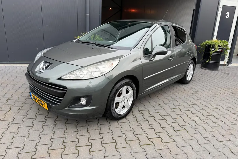 Peugeot 207 (2010)
