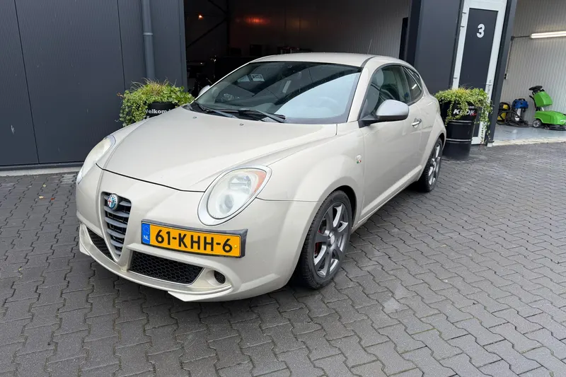 Alfa Romeo MiTo (2009)