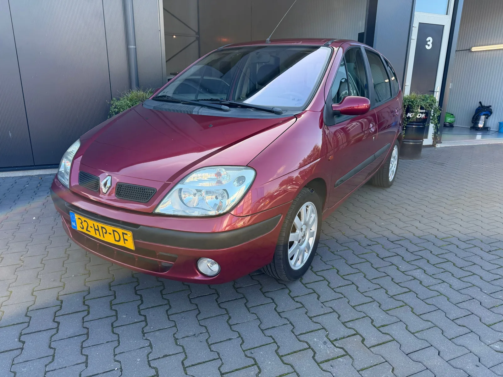Renault Scénic (2001) — foto 1