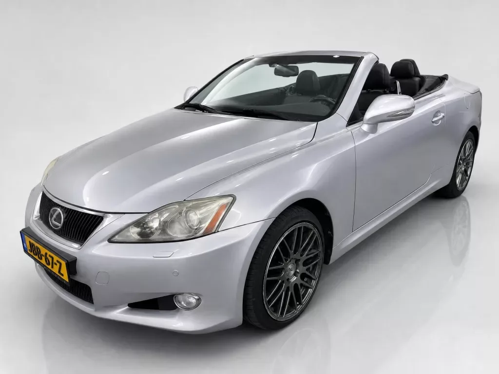 Lexus IS (2009) — foto 1