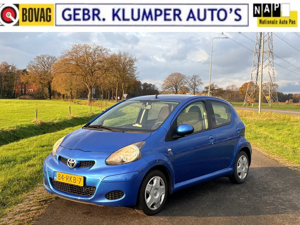 Toyota Aygo (2011) — foto 1
