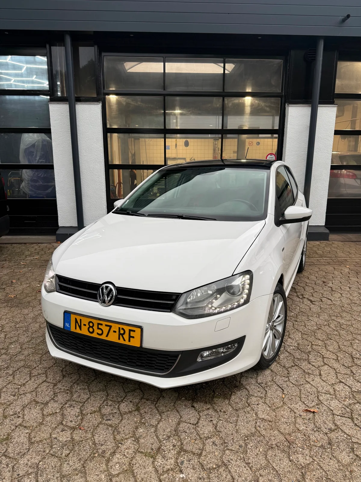 Volkswagen Polo (2013) — foto 1