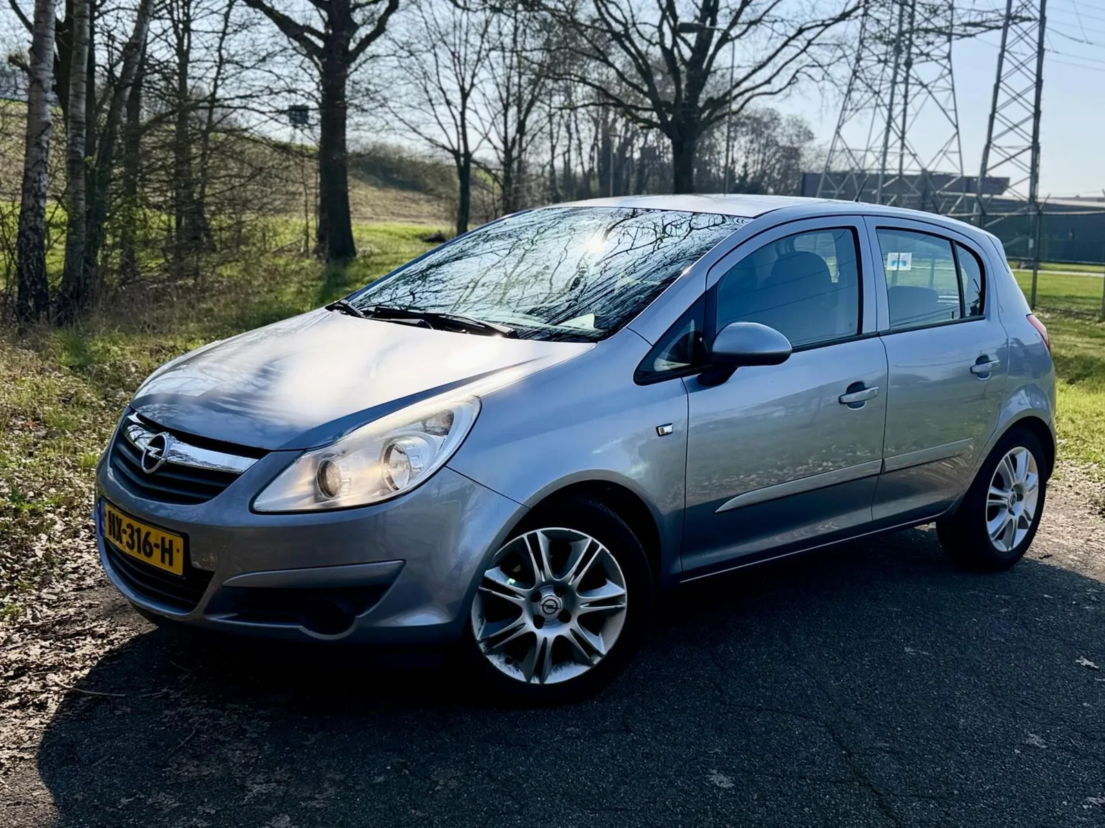 Opel Corsa (2006) — foto 1