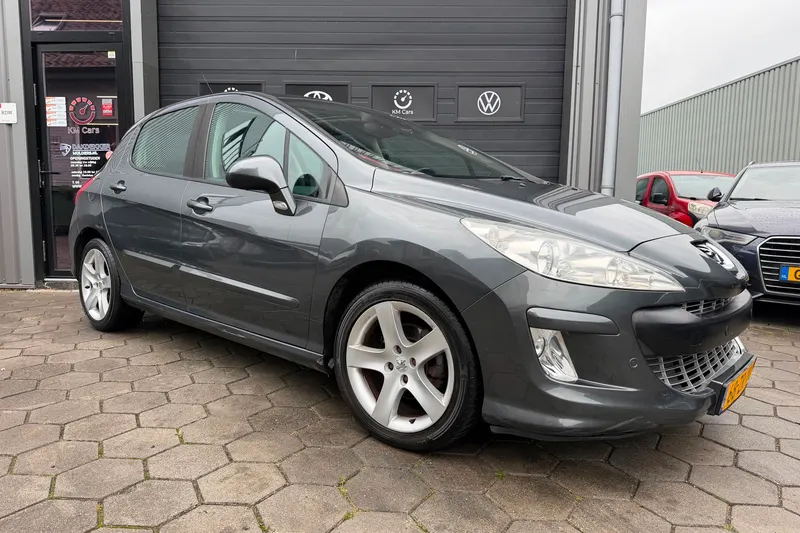 Peugeot 308 (2008)