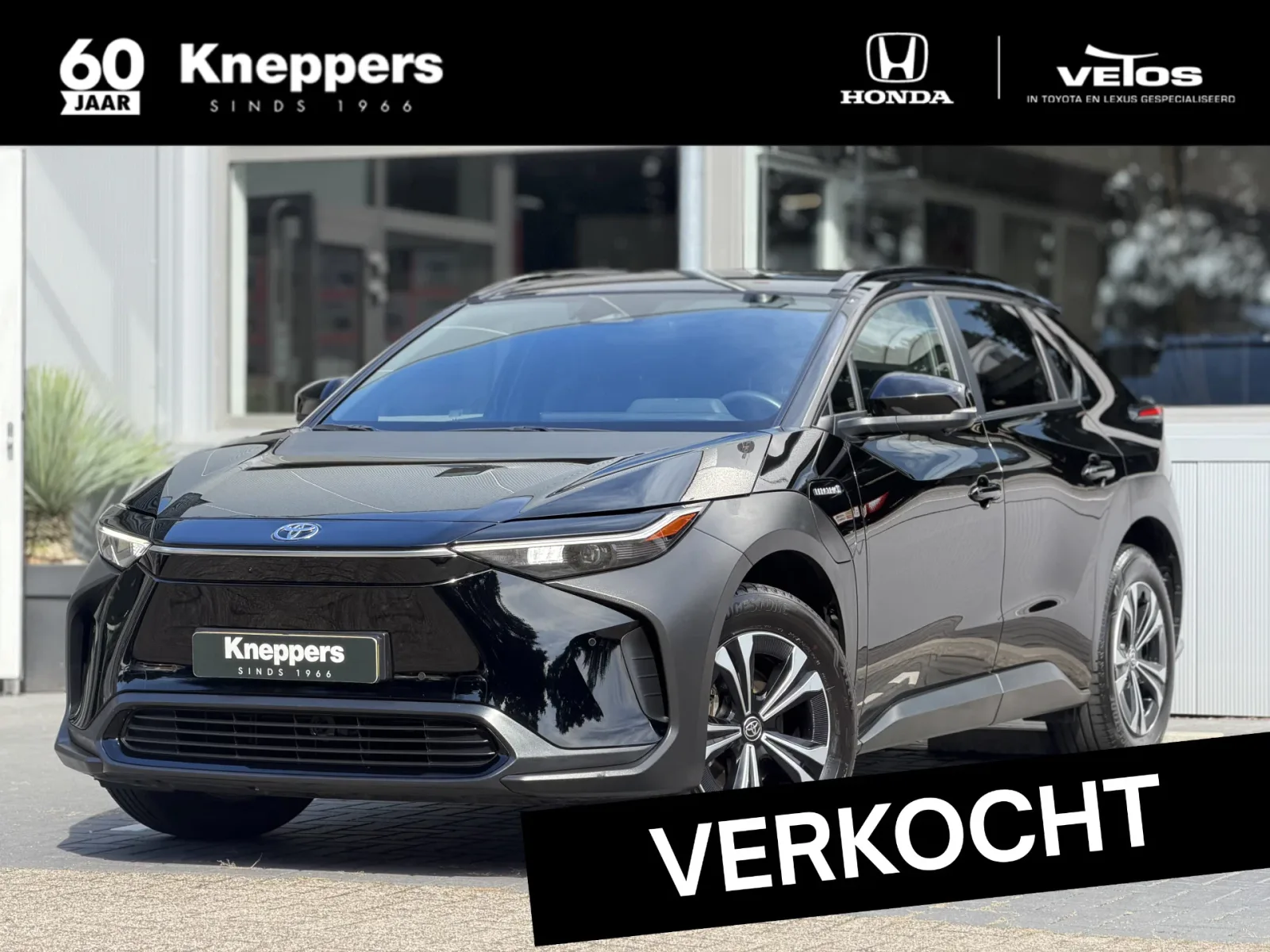 Toyota bZ4X (2023) — foto 1