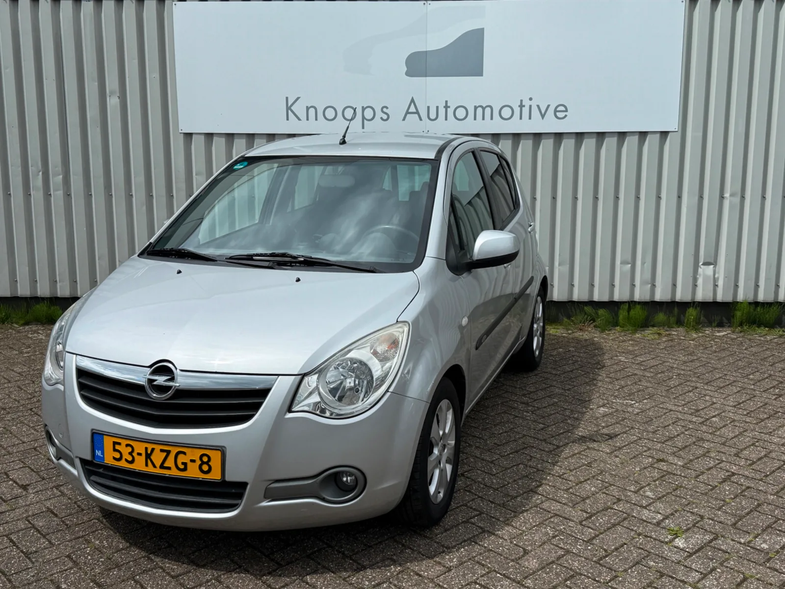 Opel Agila (2010) — foto 1