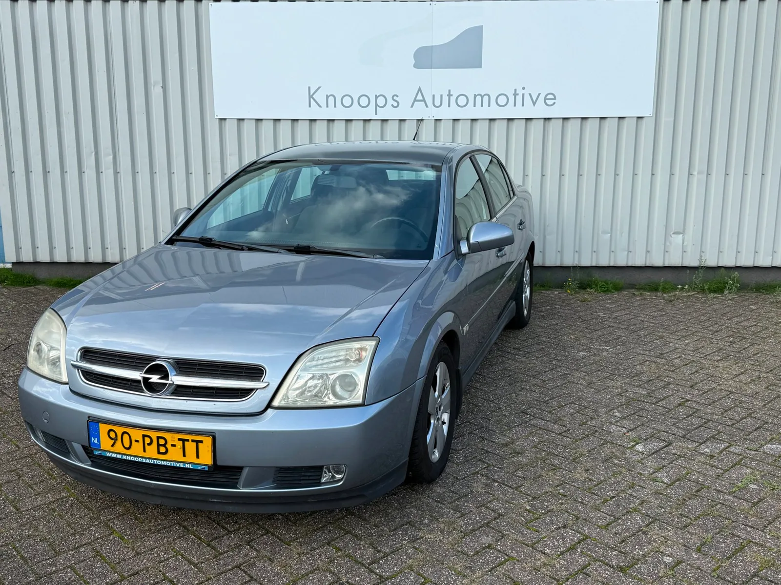 Opel Vectra (2004) — foto 1