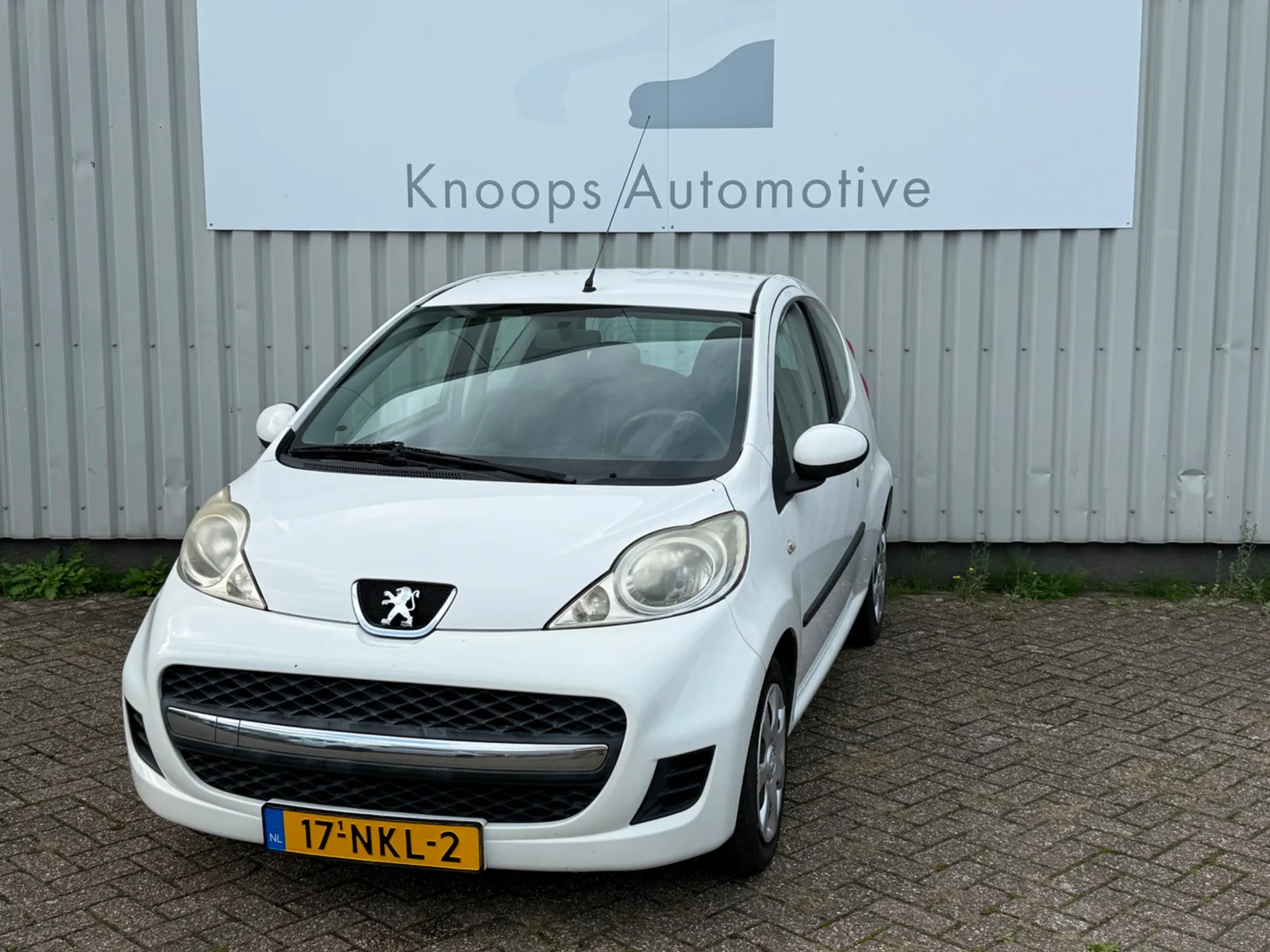 Peugeot 107 (2010) — foto 1