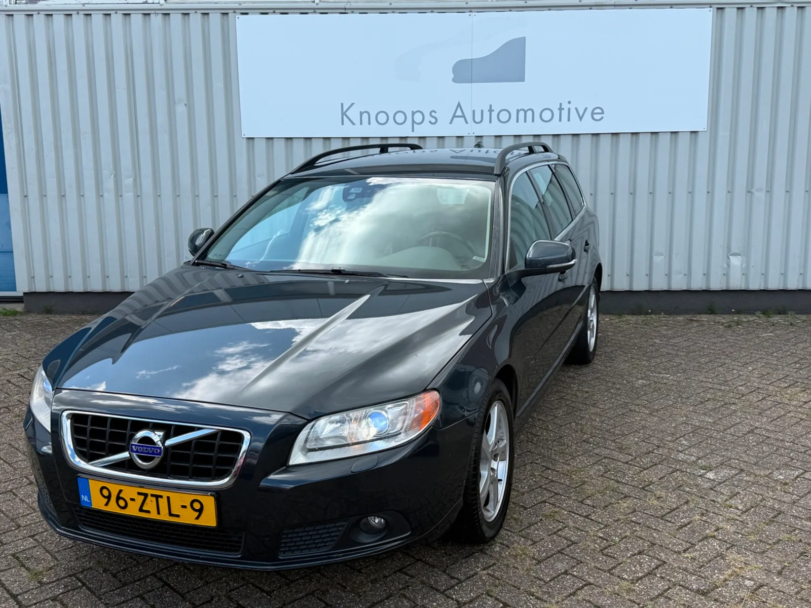 Volvo V70 (2013) — foto 1