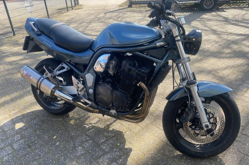 Suzuki Bandit 600 1200 (0)
