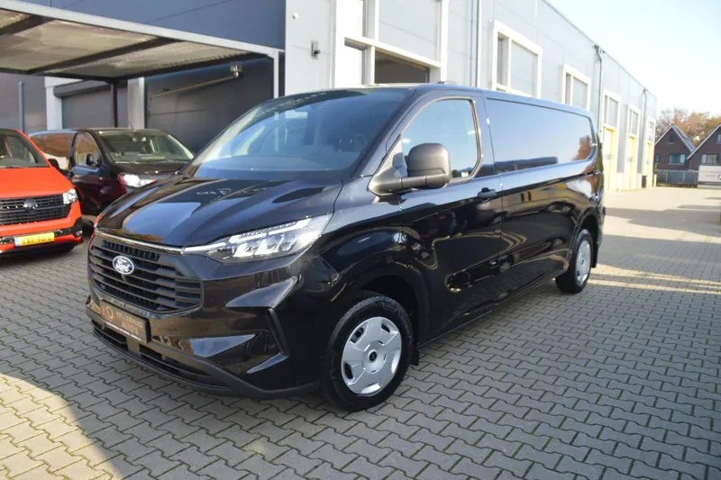 Ford Transit Custom (2024)