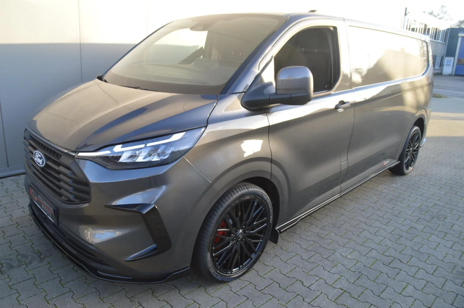 Ford Transit Custom (2024) — foto 1