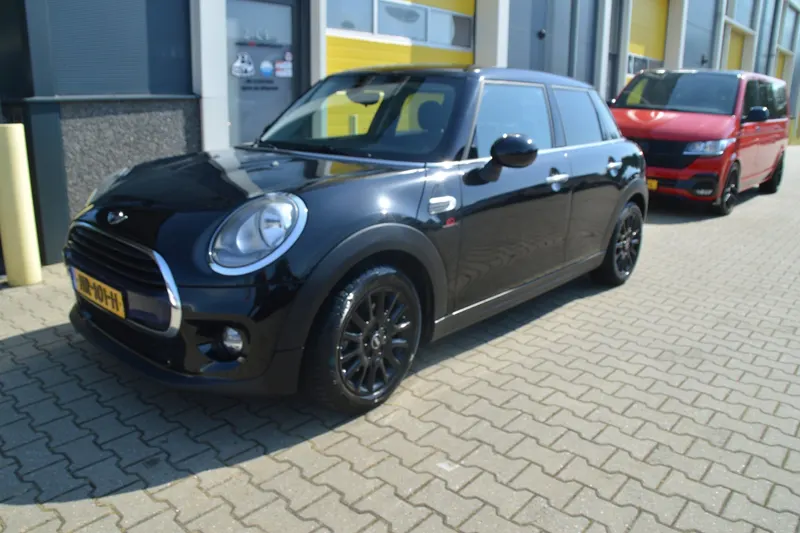MINI Cooper (2015)