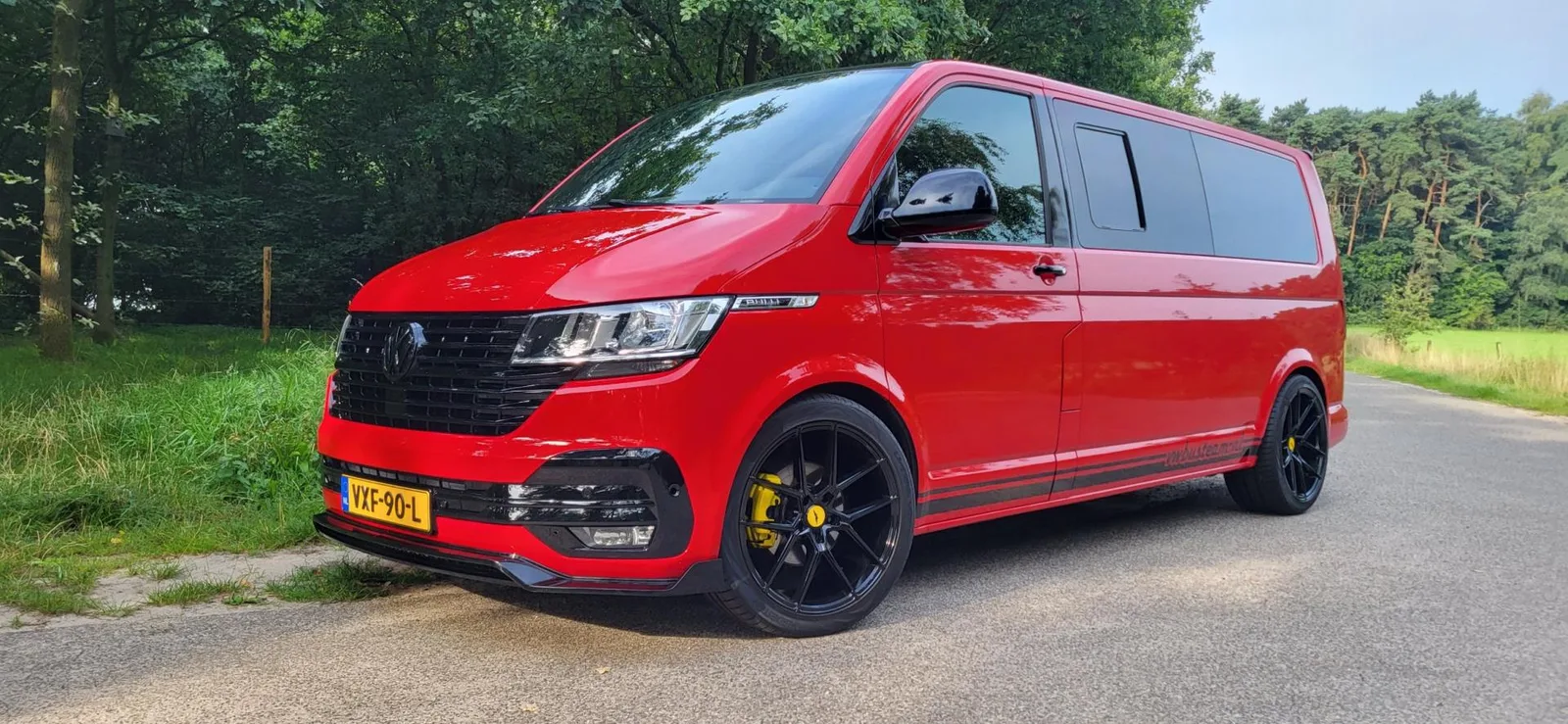 Volkswagen Transporter (2017) — foto 1