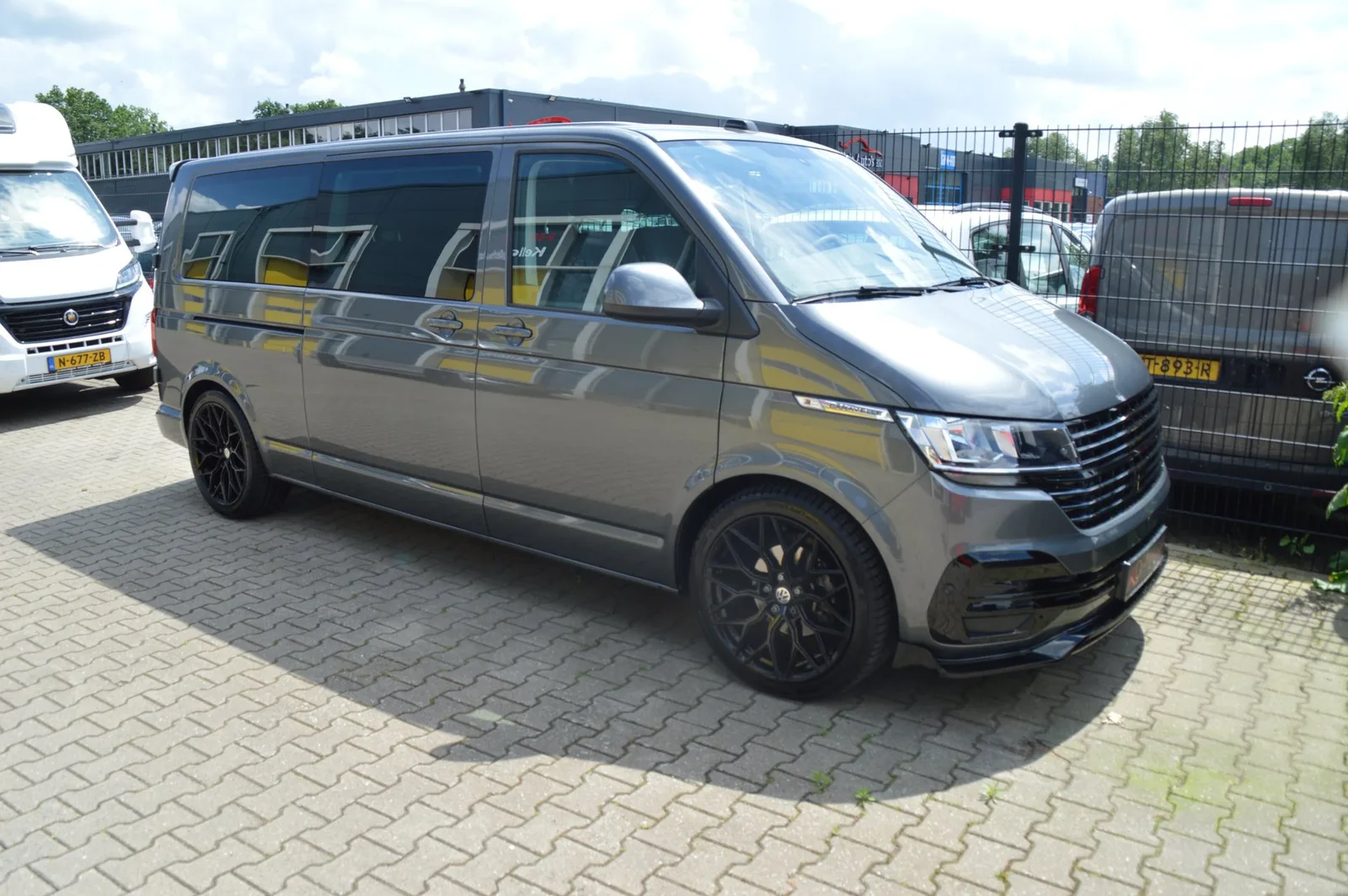 Volkswagen Transporter (2024) — foto 1