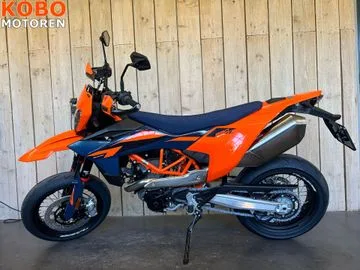 KTM 690 SMC R (2026) — foto 1