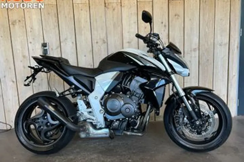 Honda CB1000R (2015)