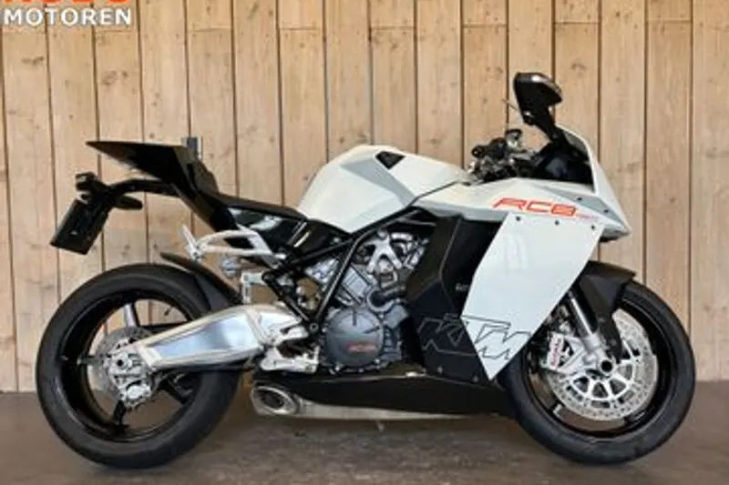 KTM RC8 (2008)