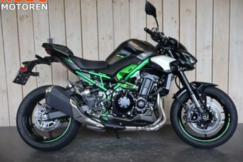 Kawasaki Z900 (2026)