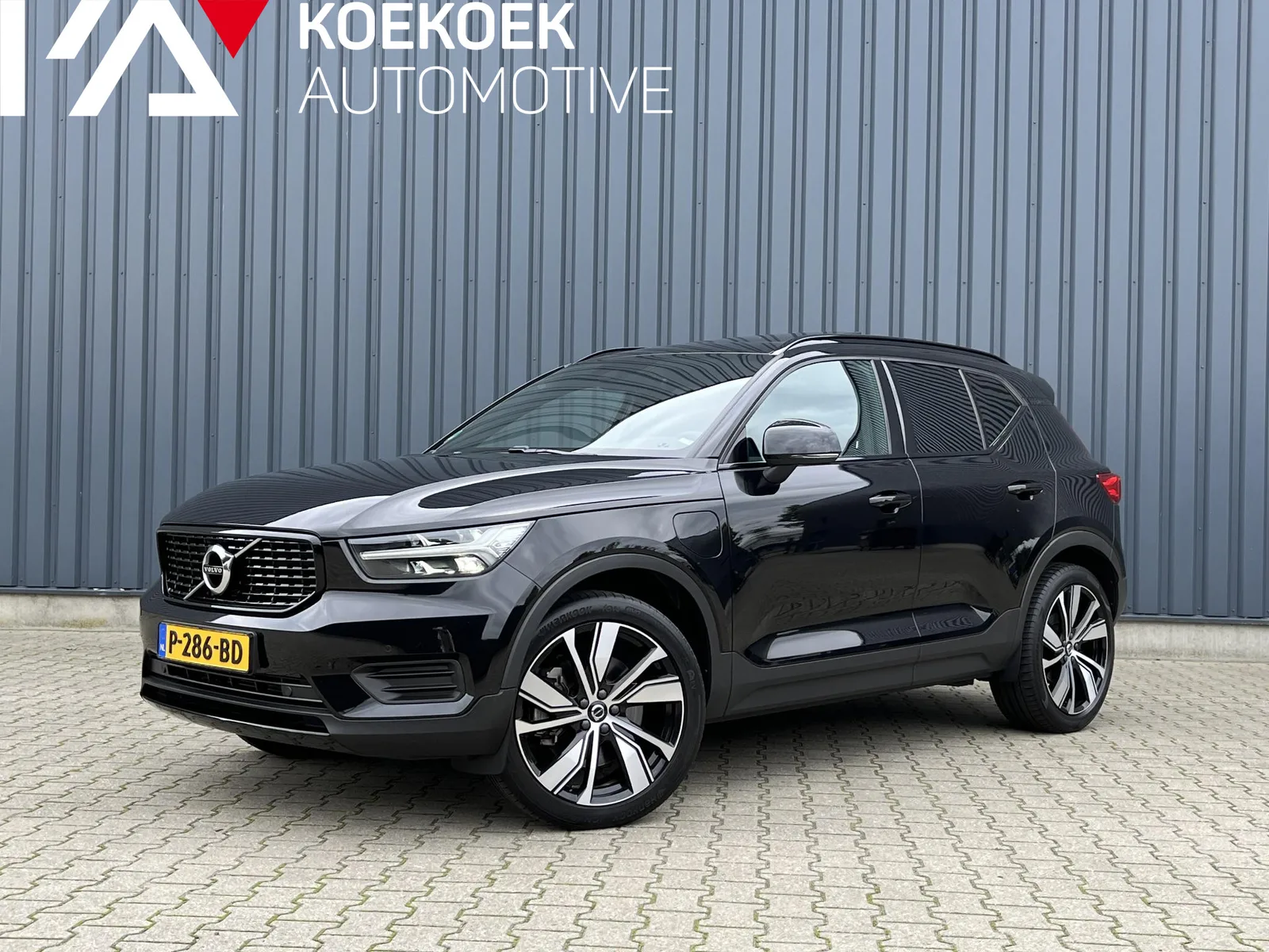 Volvo XC40 (2022) — foto 1