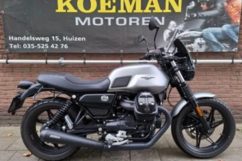 Moto Guzzi V7 Stone 850 (2024)