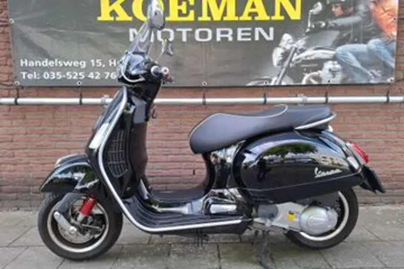 Vespa GTS Super 300 (2015)