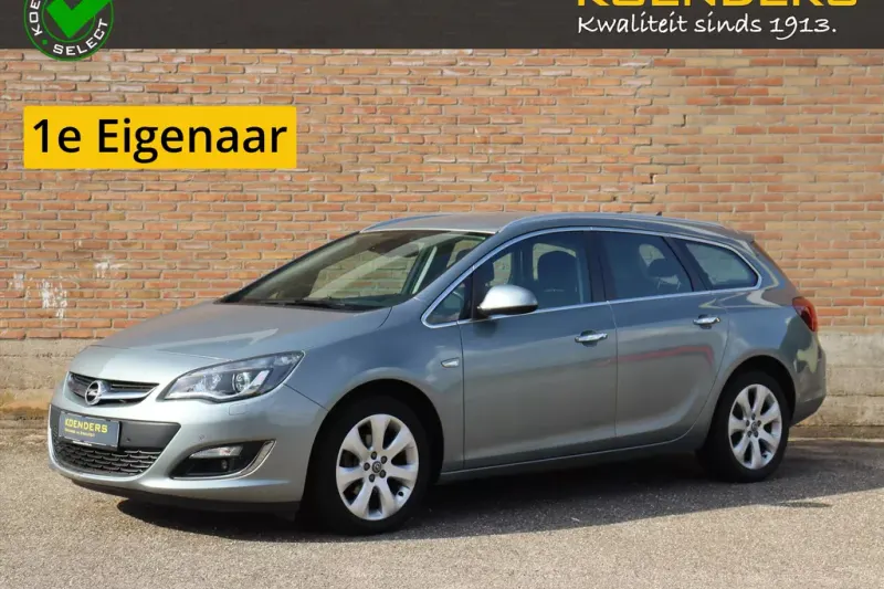 Opel Astra (2012)