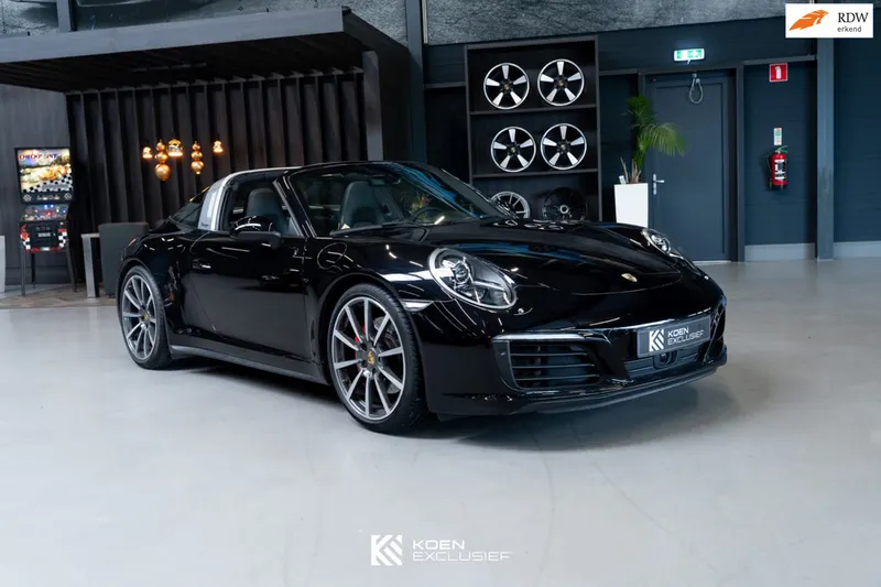 Porsche 911 (2017)