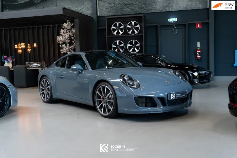 Porsche 911 (2018)