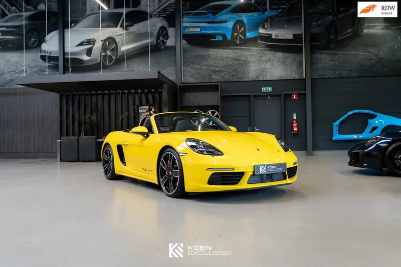 Porsche 718 Boxster (2016)