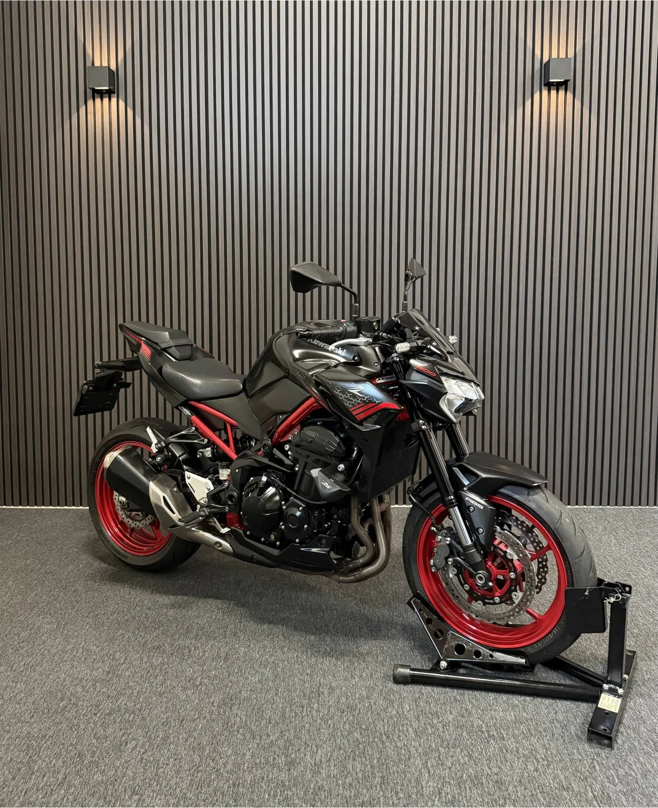 Kawasaki Z900 (2021) — foto 1
