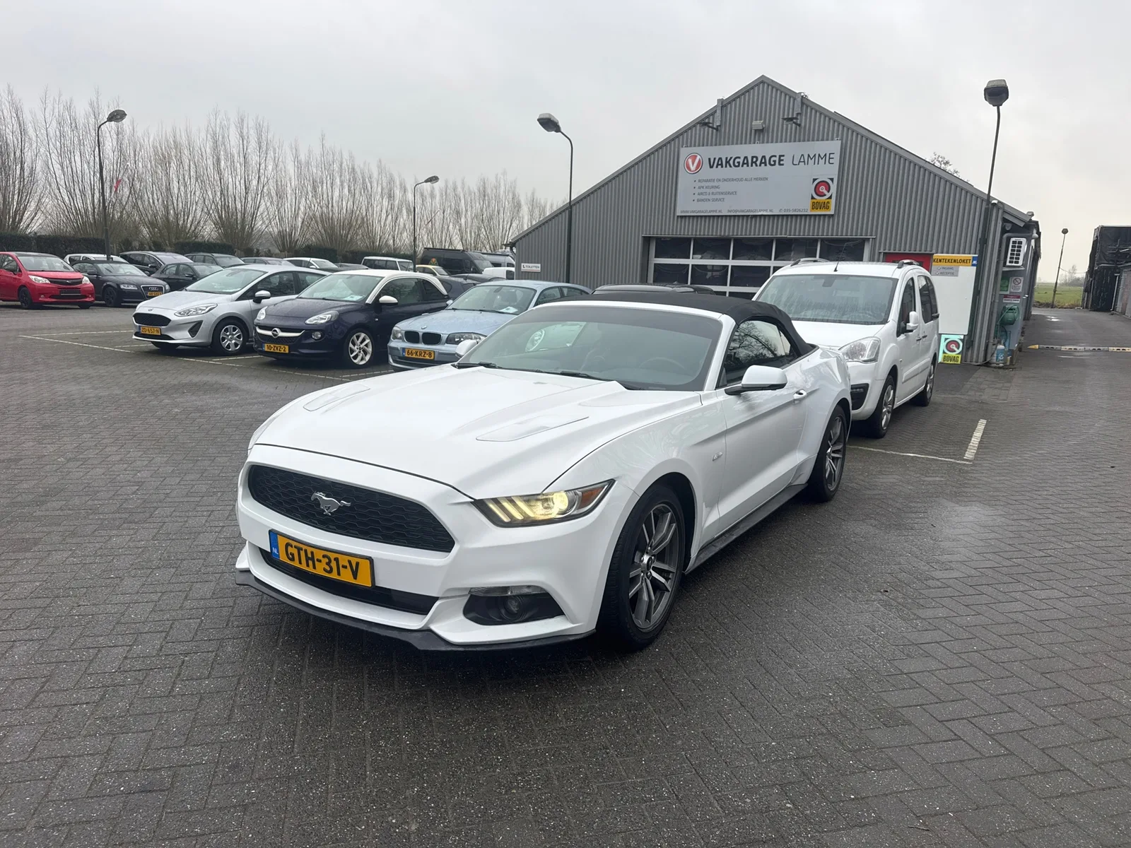 Ford Mustang (2017) — foto 1